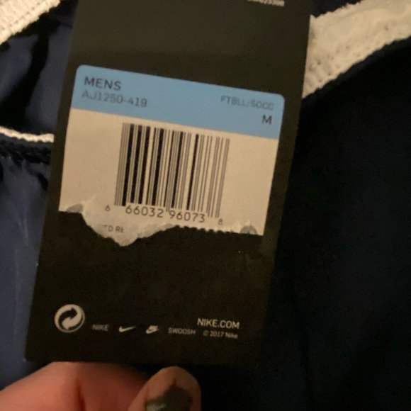 Nike shorts - Picture 5 of 5